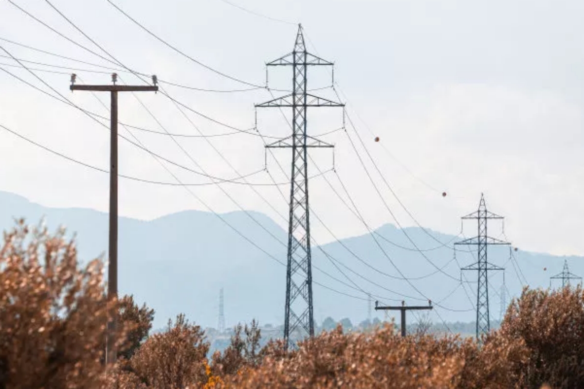 Gigant „żelaznej wieży” w branży urządzeń energetycznych