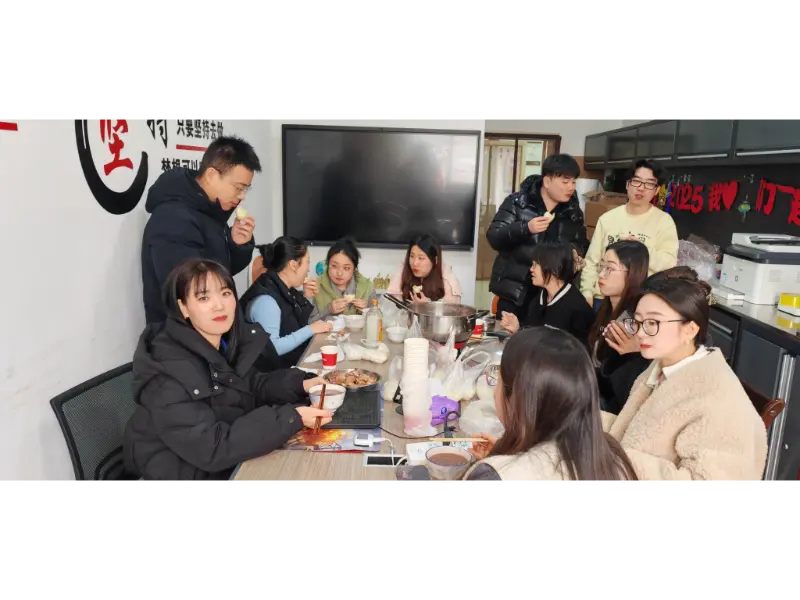 Tradycyjne zwyczaje Laba żywe w Maotong